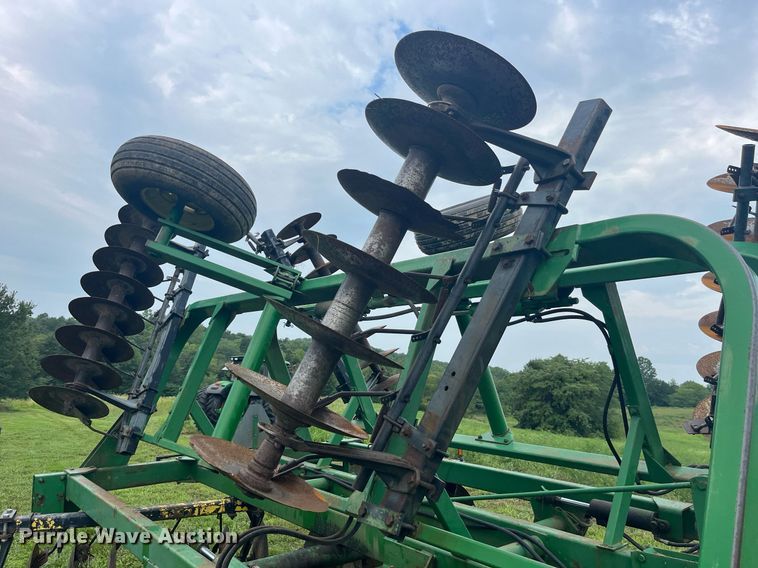 image for item MG9400 John  Deere 230  double off-set disk