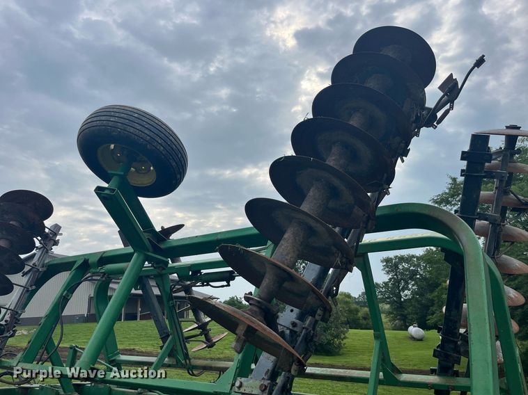 image for item MG9400 John  Deere 230  double off-set disk