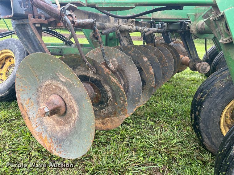 image for item MG9400 John  Deere 230  double off-set disk