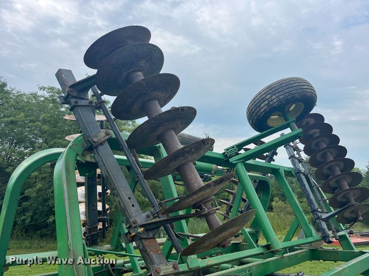 image for item MG9400 John  Deere 230  double off-set disk