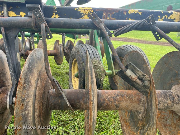 image for item MG9400 John  Deere 230  double off-set disk