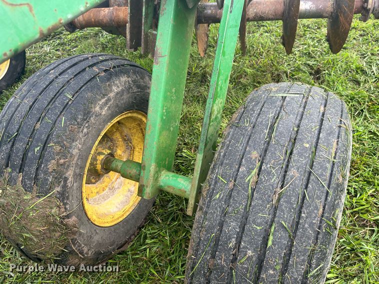 image for item MG9400 John  Deere 230  double off-set disk