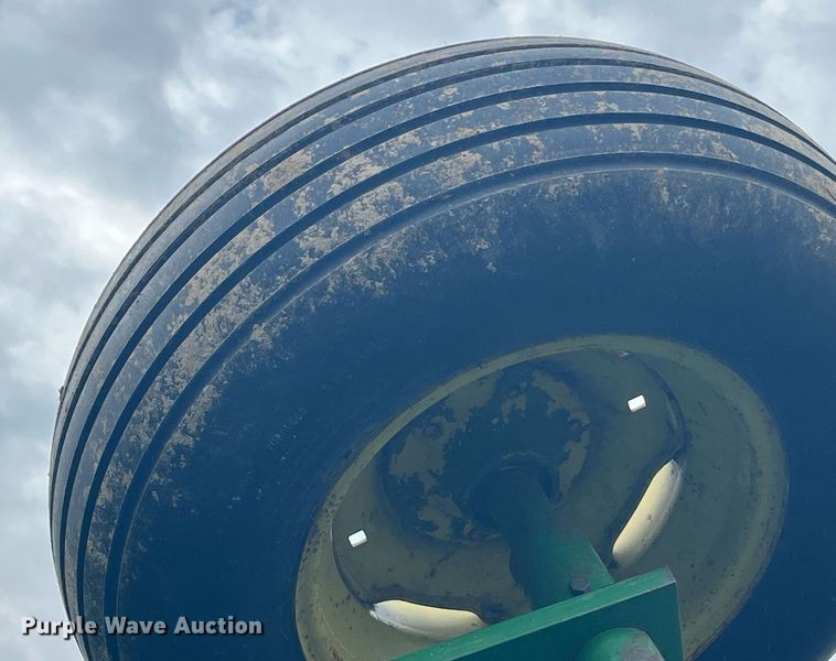 image for item MG9400 John  Deere 230  double off-set disk