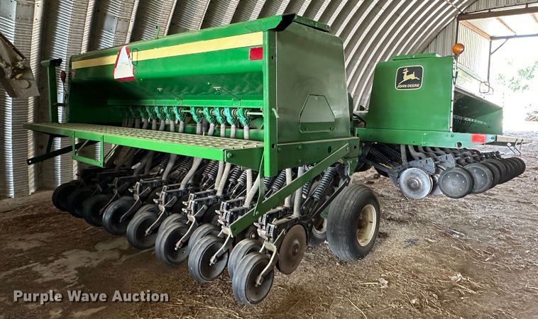 image for item ML9083 John Deere 455  grain drill