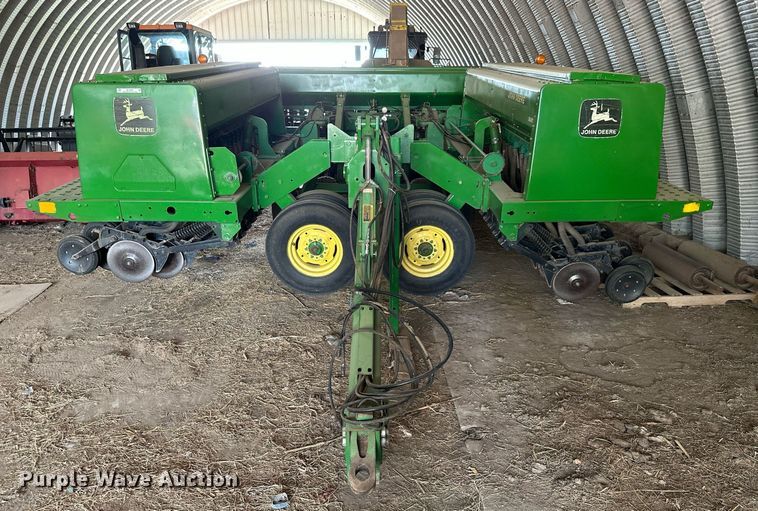 image for item ML9083 John Deere 455  grain drill