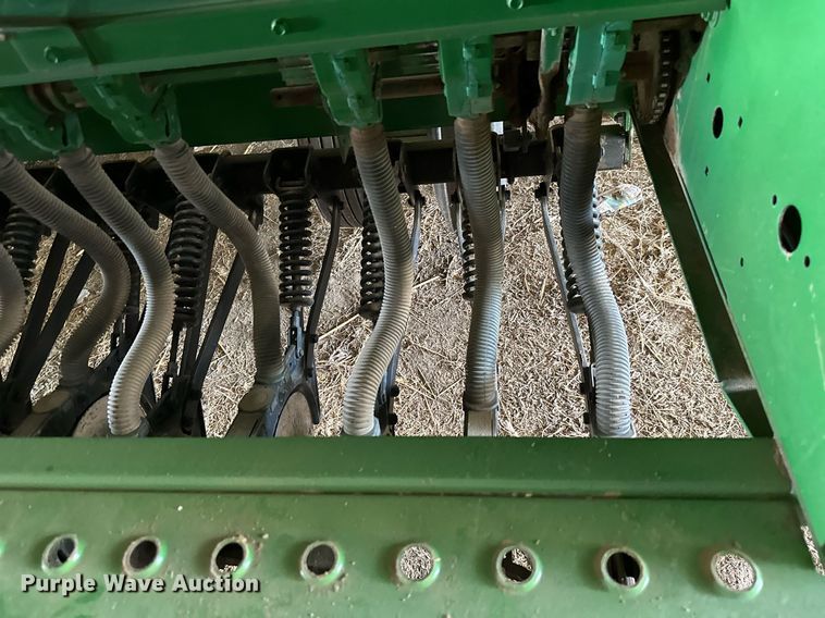 image for item ML9083 John Deere 455  grain drill