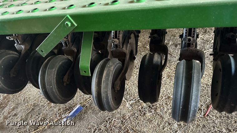 image for item ML9083 John Deere 455  grain drill