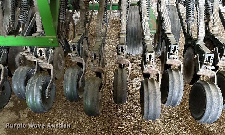 image for item ML9083 John Deere 455  grain drill