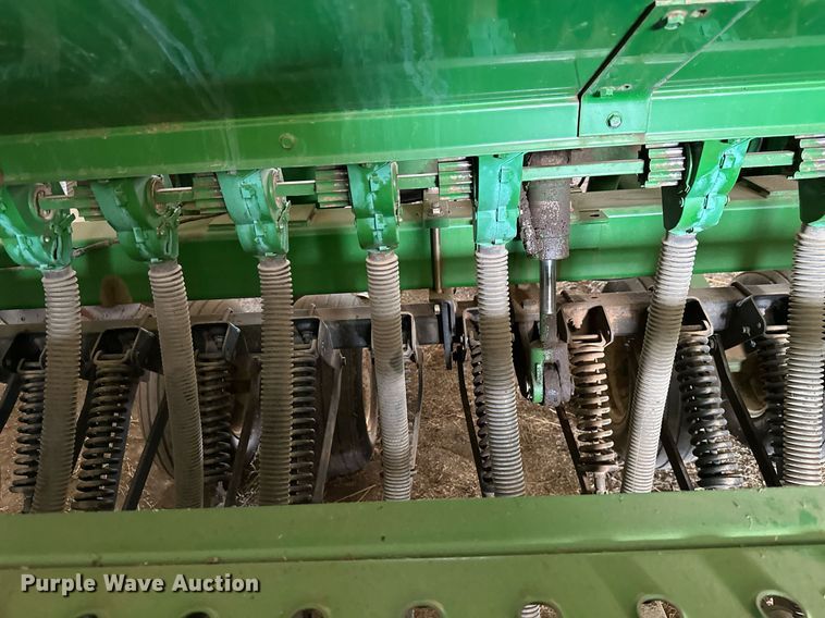 image for item ML9083 John Deere 455  grain drill