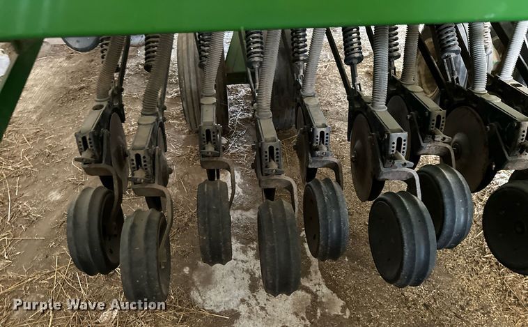 image for item ML9083 John Deere 455  grain drill