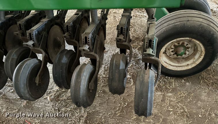 image for item ML9083 John Deere 455  grain drill