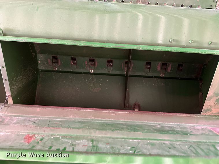 image for item ML9083 John Deere 455  grain drill