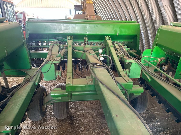 image for item ML9083 John Deere 455  grain drill