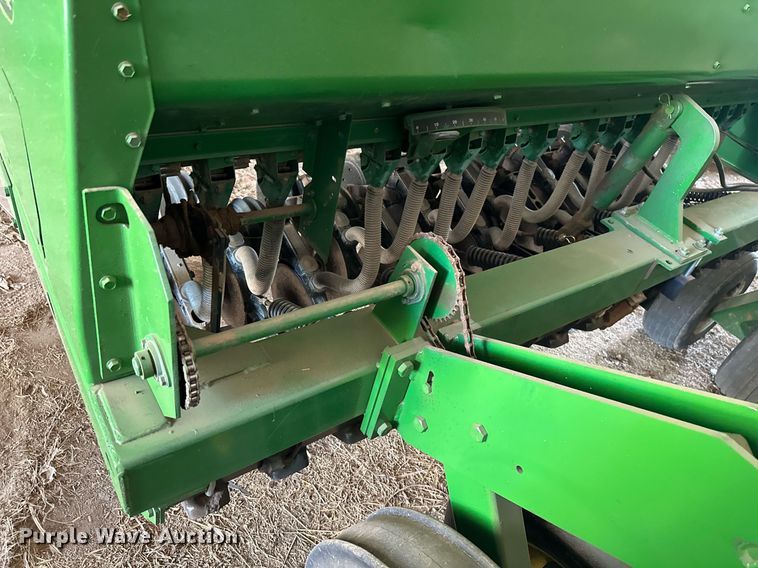 image for item ML9083 John Deere 455  grain drill