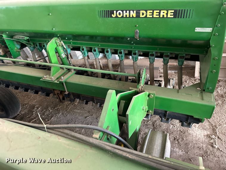 image for item ML9083 John Deere 455  grain drill