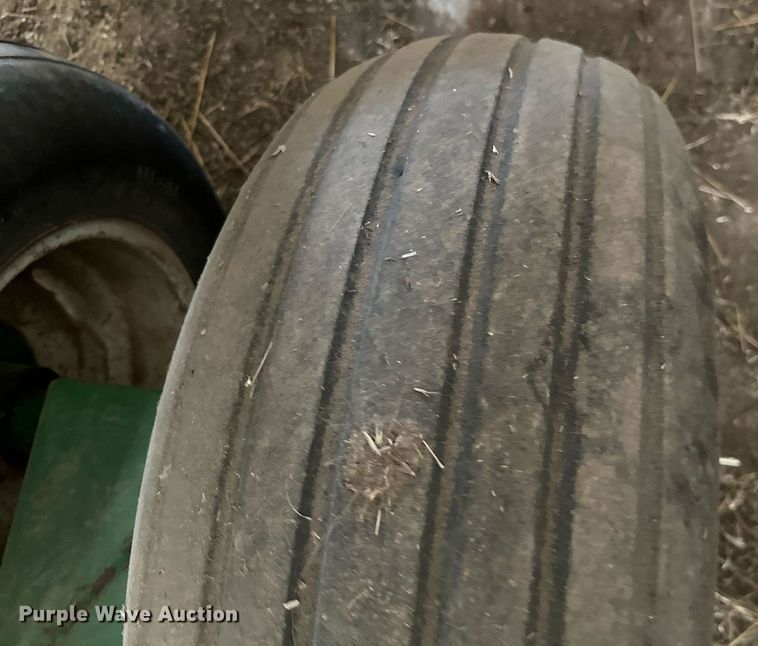 image for item ML9083 John Deere 455  grain drill