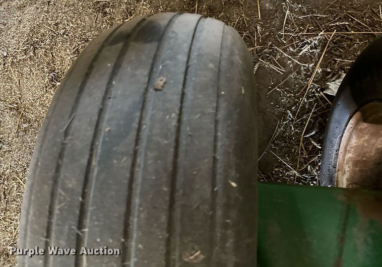 image for item ML9083 John Deere 455  grain drill
