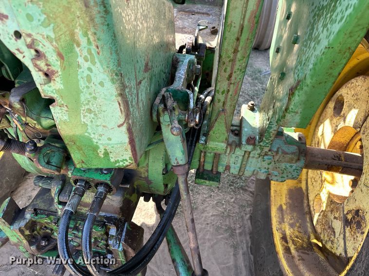 image for item ML9110 1967 John Deere 4020  tractor