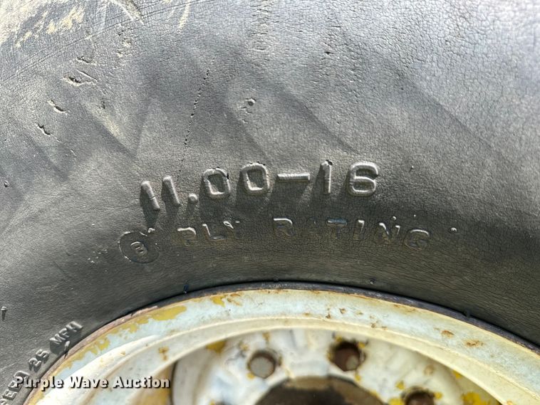 image for item ML9136 Allis Chalmers 190XT  tractor