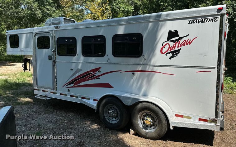 image for item ML9139 2000 Liberty Travalong  horse trailer