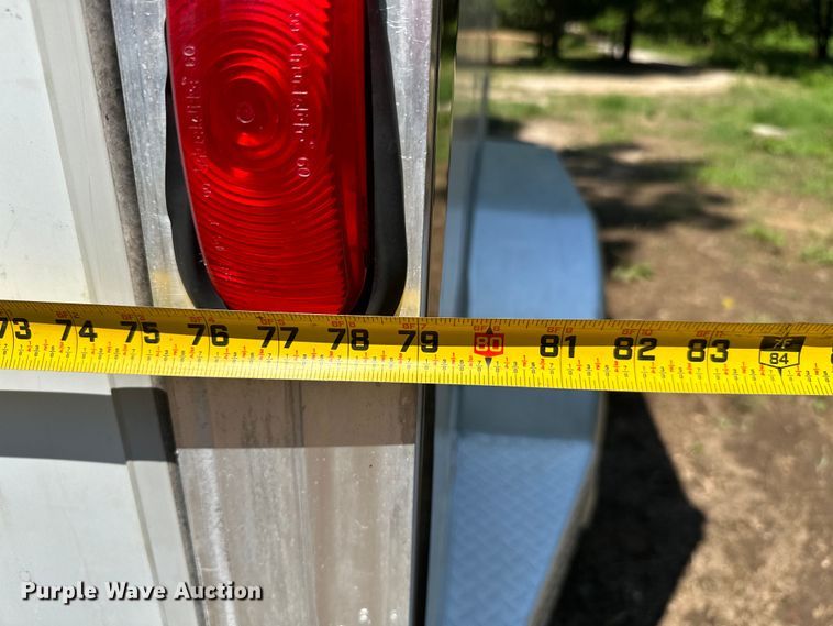 image for item ML9139 2000 Liberty Travalong  horse trailer