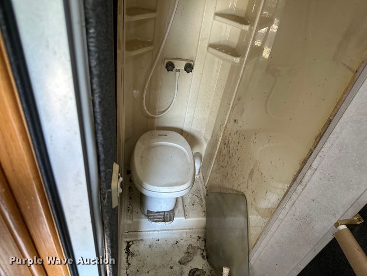 image for item ML9139 2000 Liberty Travalong  horse trailer