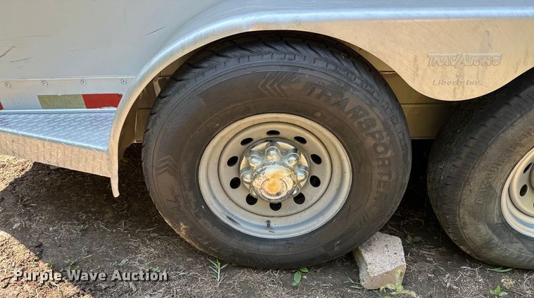 image for item ML9139 2000 Liberty Travalong  horse trailer