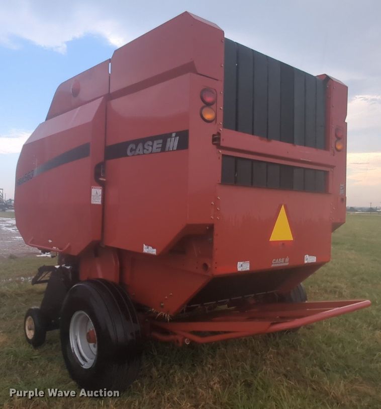 image for item MY9896 2007 Case RBX563  round baler