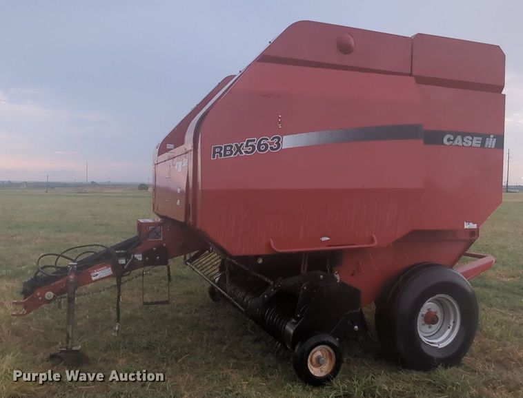 image for item MY9896 2007 Case RBX563  round baler