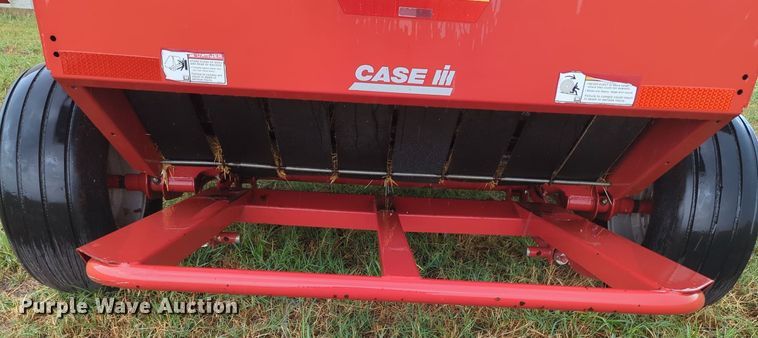 image for item MY9896 2007 Case RBX563  round baler