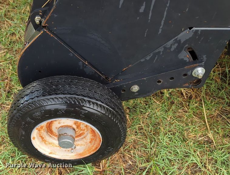 image for item MY9896 2007 Case RBX563  round baler