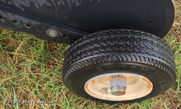 image for item MY9896 2007 Case RBX563  round baler