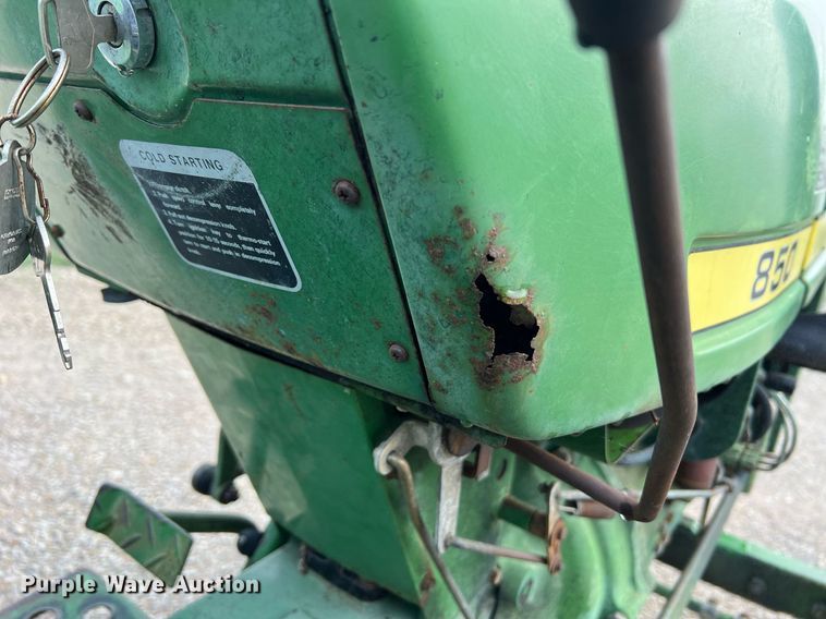 image for item NA9078 1979 John Deere 850  tractor