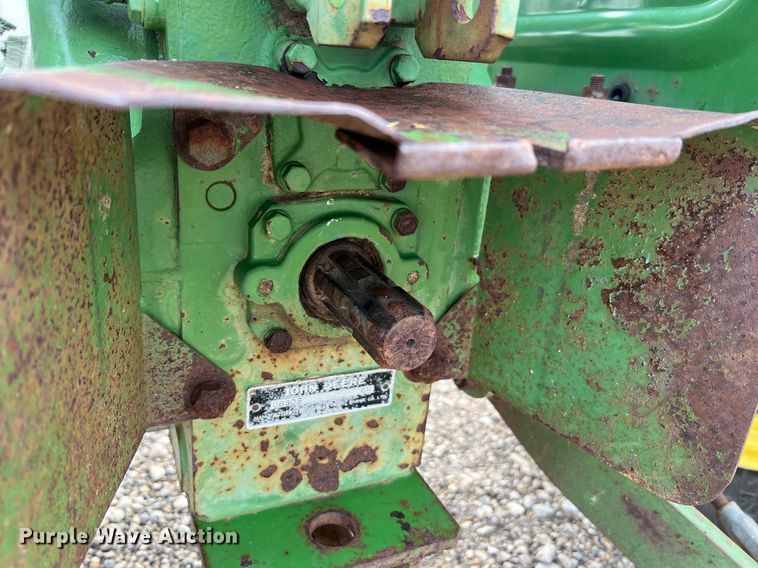 image for item NA9078 1979 John Deere 850  tractor