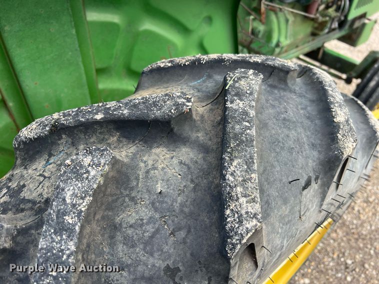 image for item NA9078 1979 John Deere 850  tractor