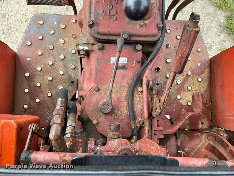 image for item NA9079 1978 Allis Chalmers 5040  tractor