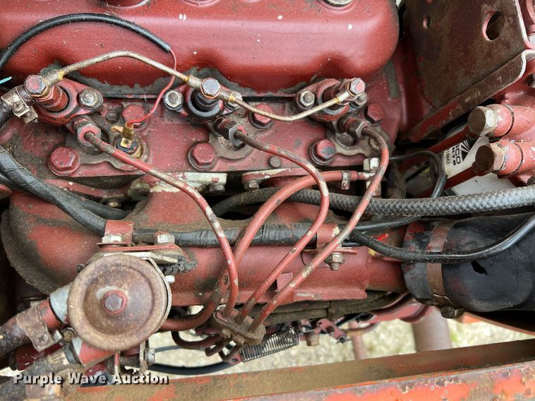 image for item NA9079 1978 Allis Chalmers 5040  tractor