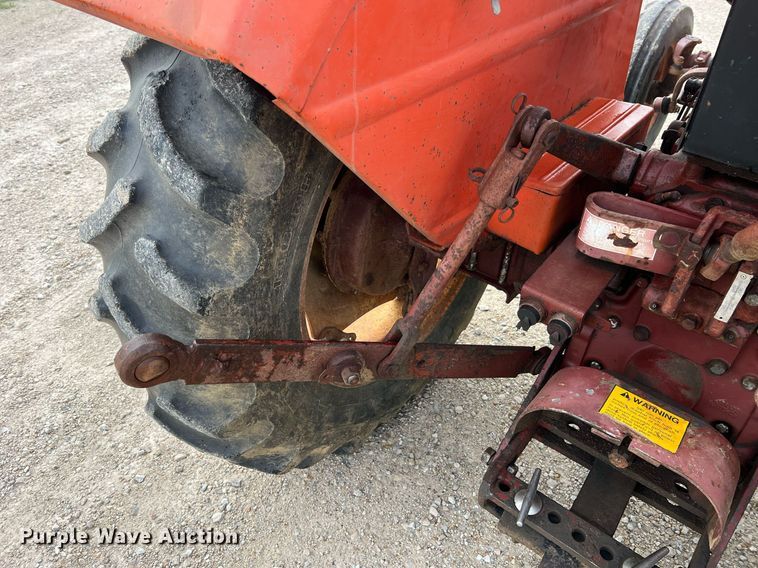 image for item NA9079 1978 Allis Chalmers 5040  tractor