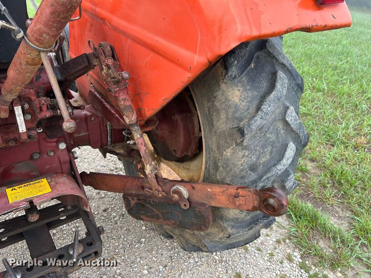 image for item NA9079 1978 Allis Chalmers 5040  tractor