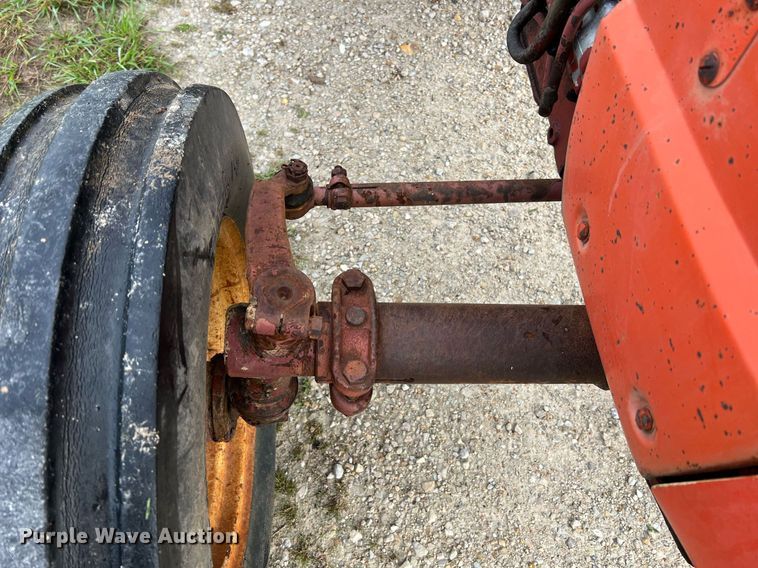 image for item NA9079 1978 Allis Chalmers 5040  tractor