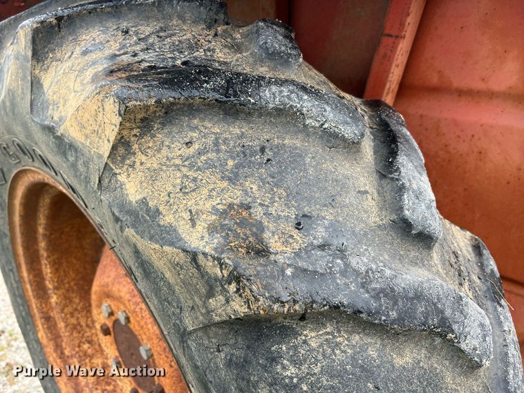 image for item NA9079 1978 Allis Chalmers 5040  tractor