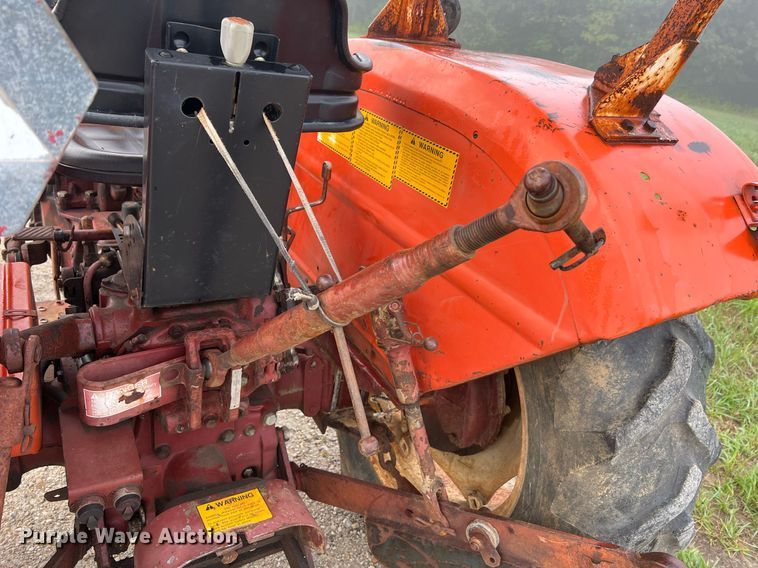 image for item NA9079 1978 Allis Chalmers 5040  tractor
