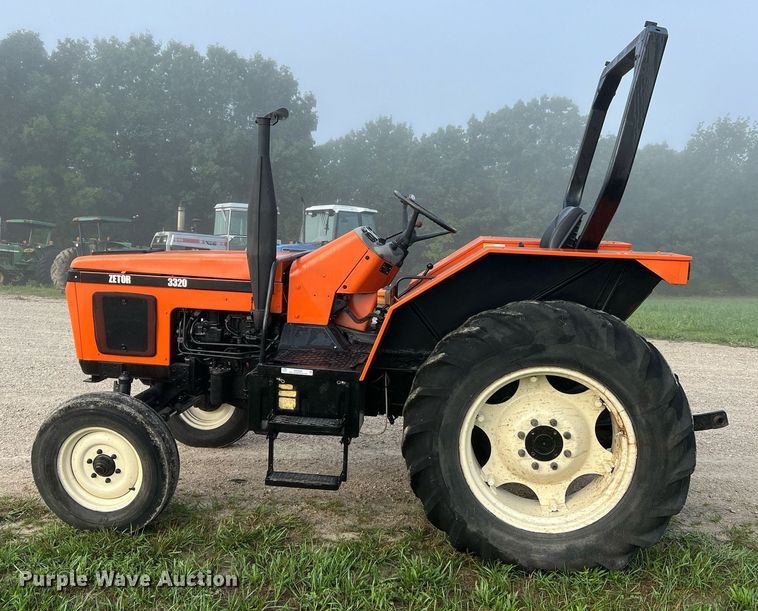 image for item NA9080 Zetor 3320  tractor