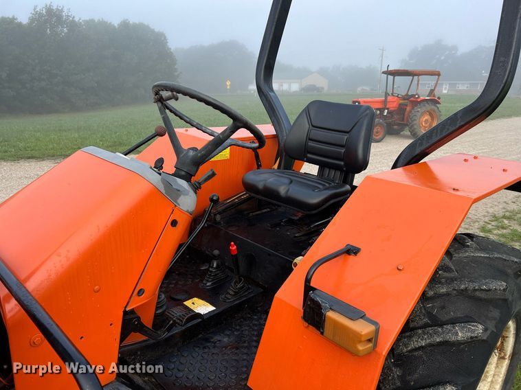 image for item NA9080 Zetor 3320  tractor