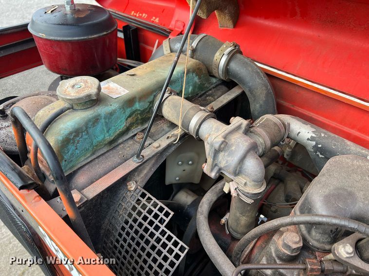 image for item NA9080 Zetor 3320  tractor