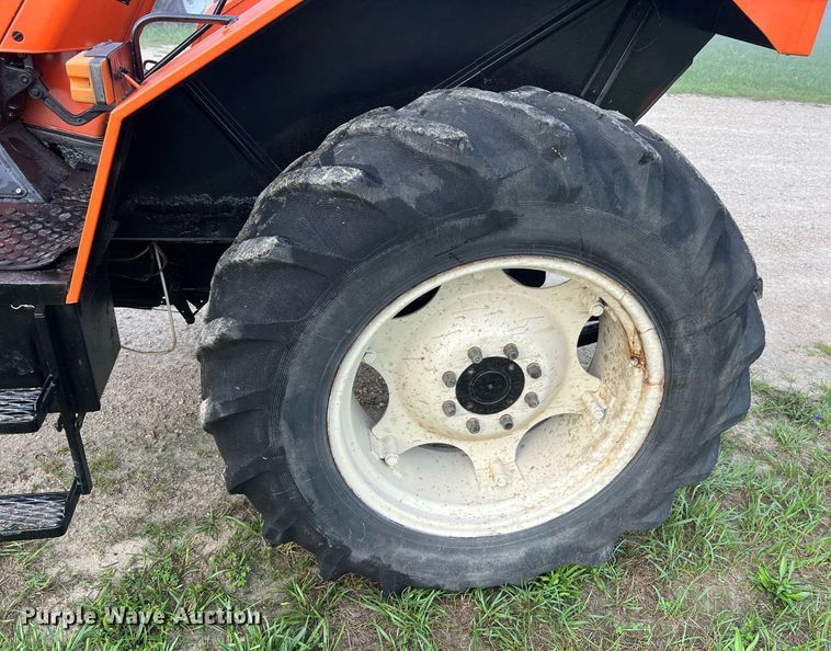 image for item NA9080 Zetor 3320  tractor