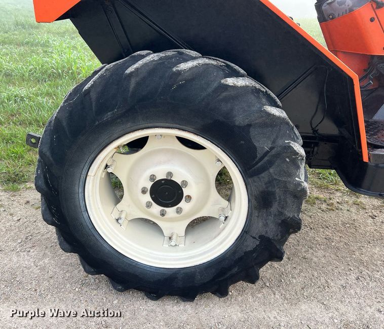 image for item NA9080 Zetor 3320  tractor