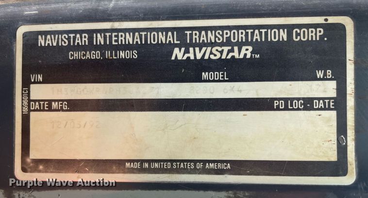 image for item NH9751 1993 International  fertilizer delivery truck