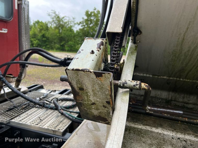 image for item NI9013 1999 Warren Mfg. Inc. AT-40-SER7  feed delivery trailer