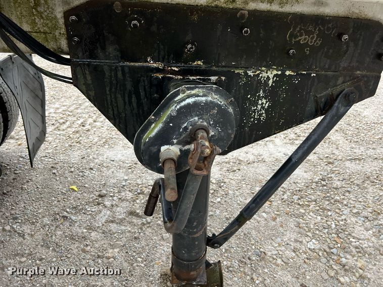 image for item NI9013 1999 Warren Mfg. Inc. AT-40-SER7  feed delivery trailer